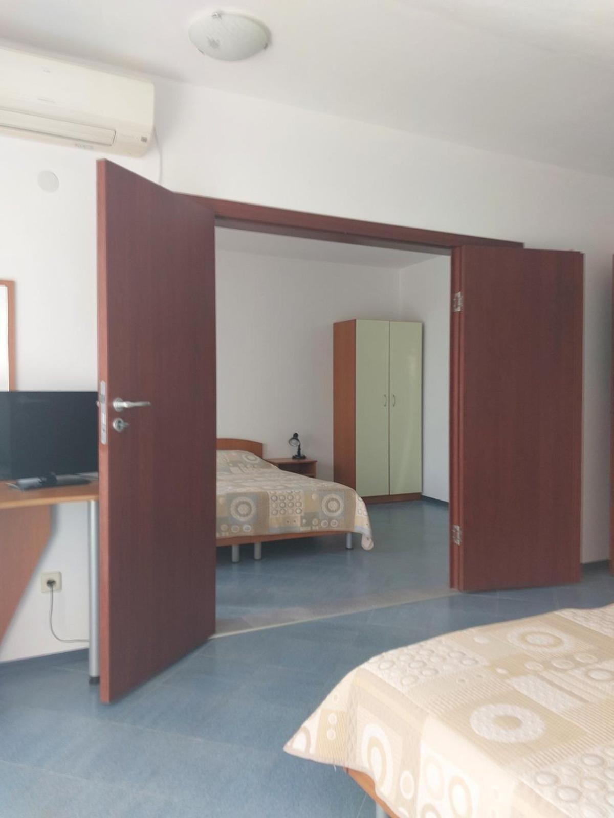 Family Hotel Maritime أتوبول المظهر الخارجي الصورة